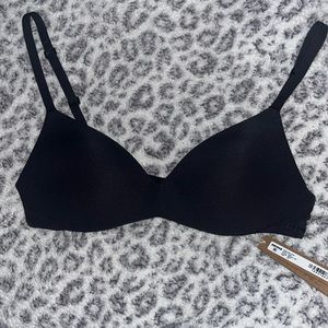 SKIMS Wireless Form Pushup Bra